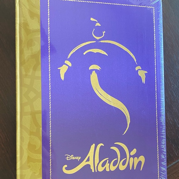 DISNEY 💜ALADDIN💜 A WHOLE NEW WORLD HARDCOVER BOOK 🌟NWT🌟 - Picture 12 of 12